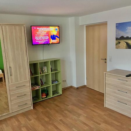 Ferienwohnung Morgensonne Am Kurpark Bad Berka - Parkplatz - Spielplatz - Wlan - 2 Schlafzimmer Buitenkant foto